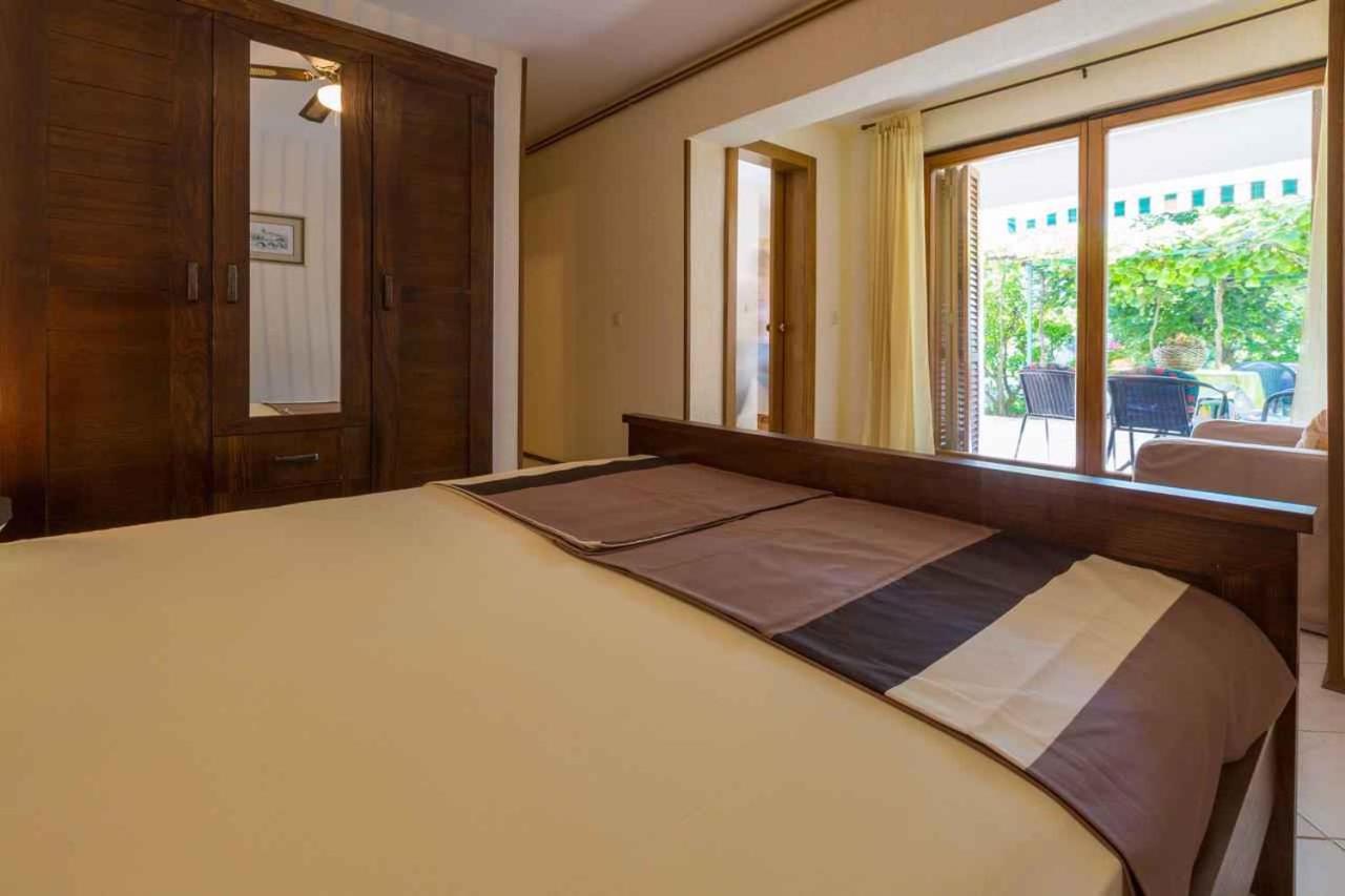 One-Bedroom Apartment Crikvenica 30 エクステリア 写真